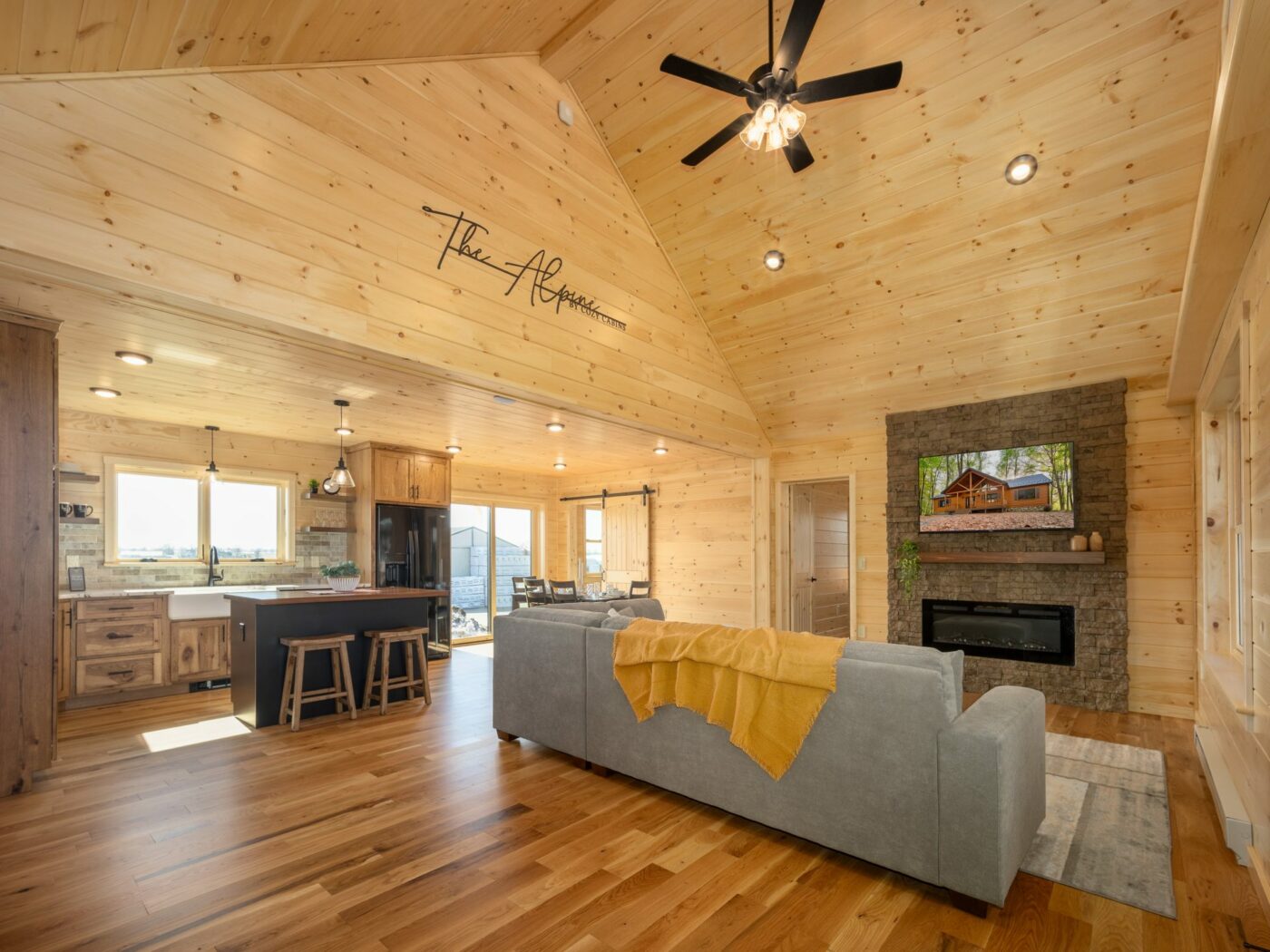 Alpine Log Cabins Great Room