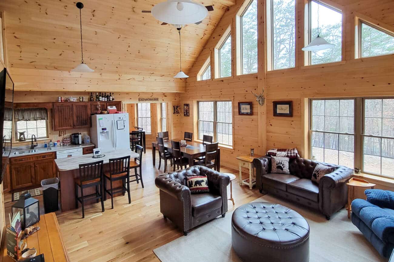 log home with vaulted ceiling
