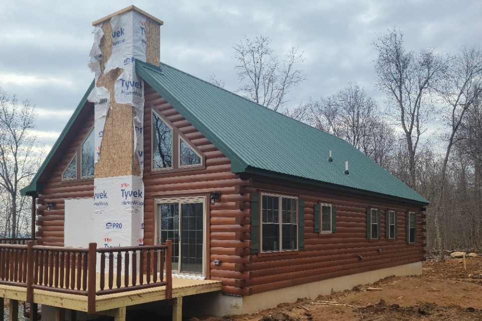 Modular Log Home in Barto PA with a Chimney