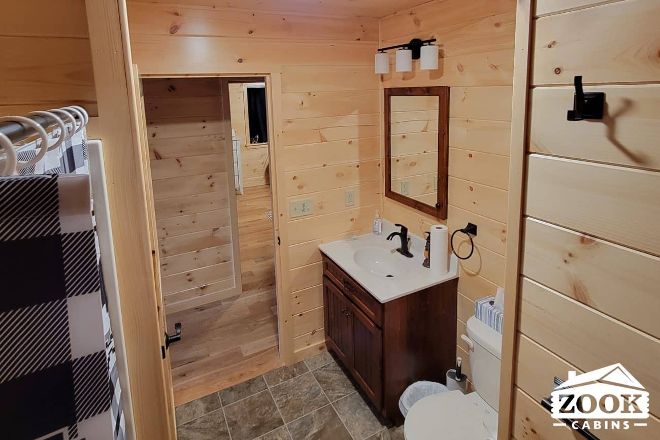 26x48 Mountaineer Deluxe Cabin in Clearville PA master bath
