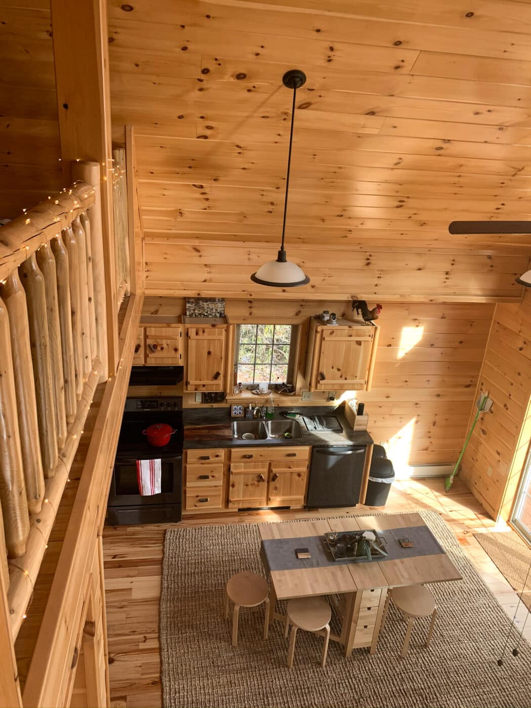 kitchen and loft in cabin in jim thorpe pa