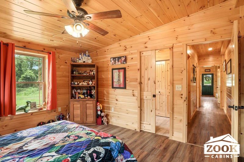 bedroom in log home in phillipsburg NJ