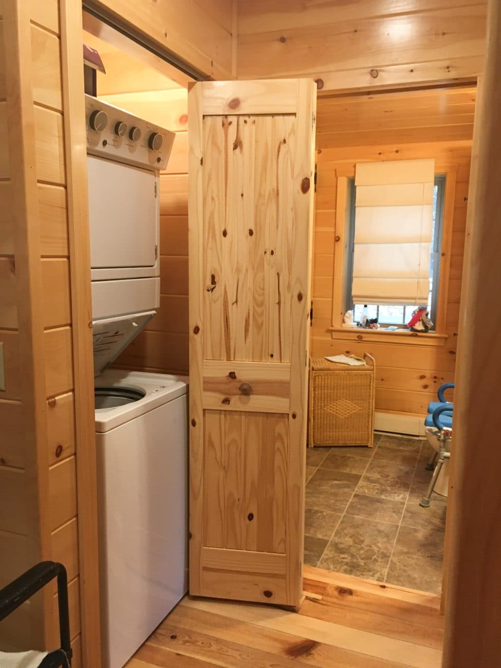 Settler Log Cabin in Massachusetts Modular Home 1