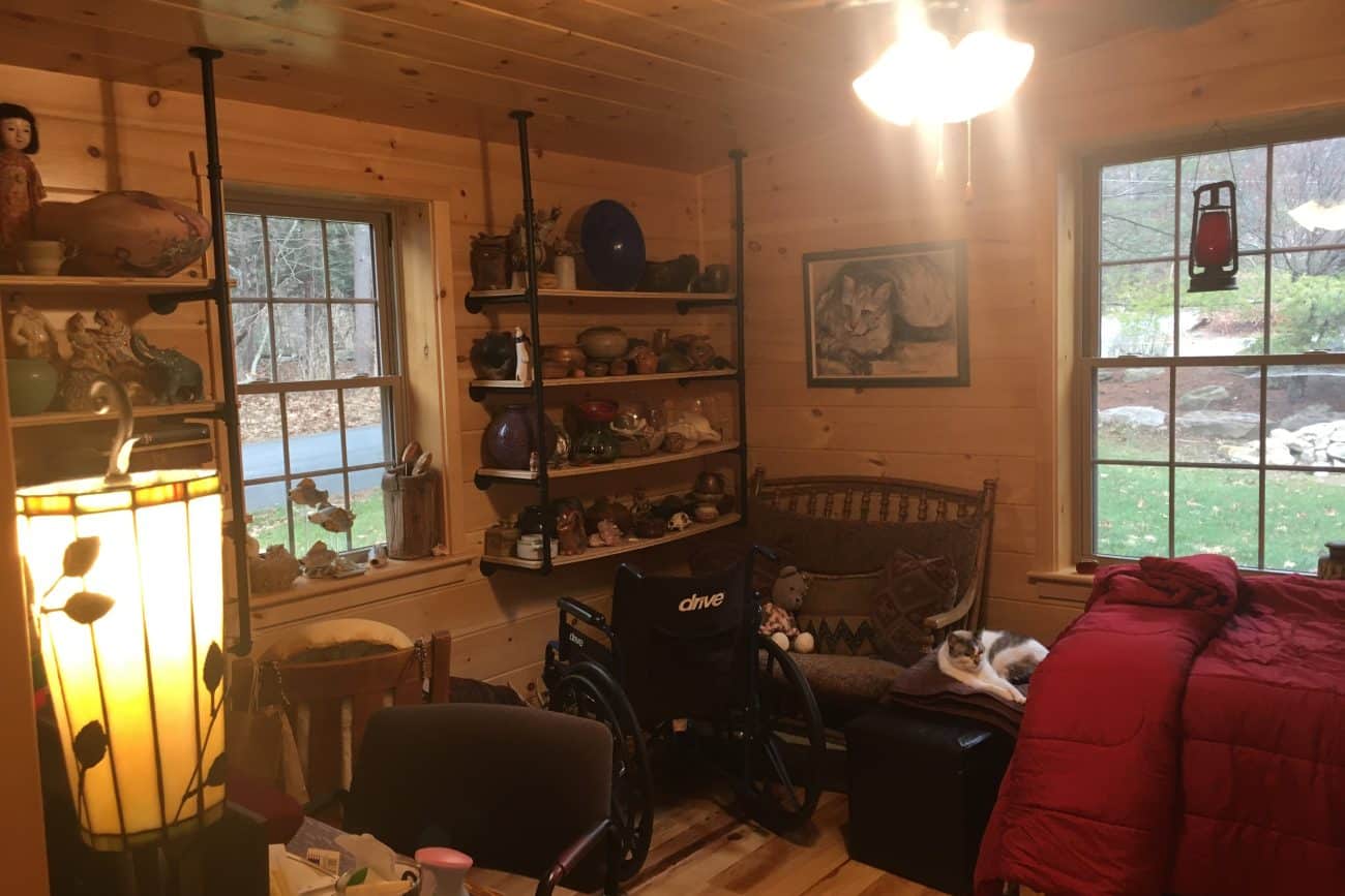 Settler Log Cabin in Massachusetts3