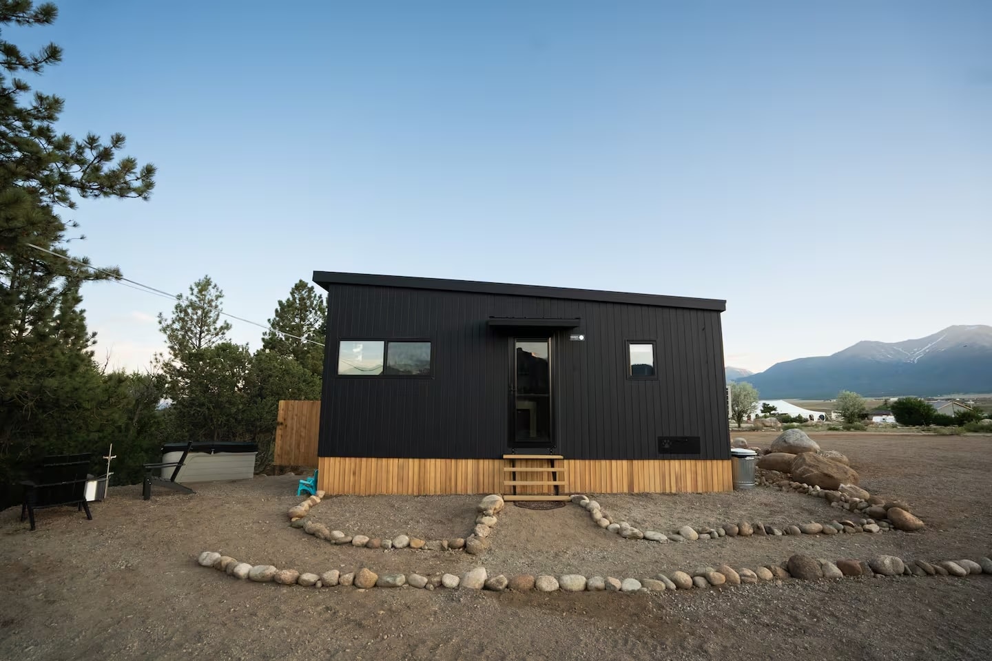 Experience a Zook Cabin 24