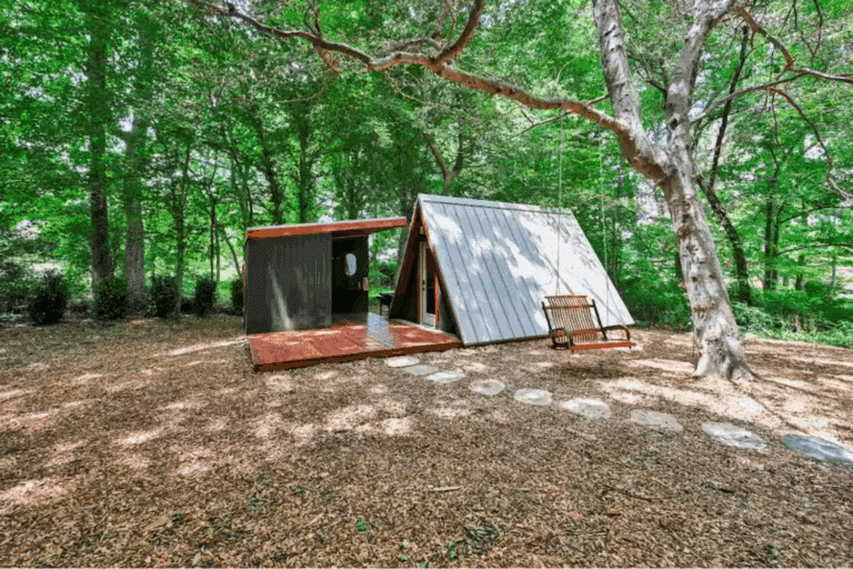 Vista Glamping pod in atglen pa built and designed by Zook Cabins