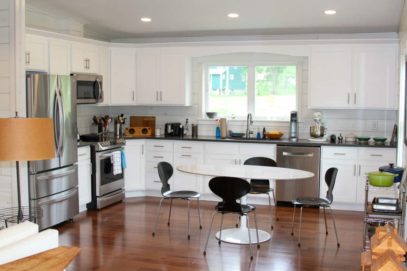 Modern Cabin Home in West Viginia Kitchen