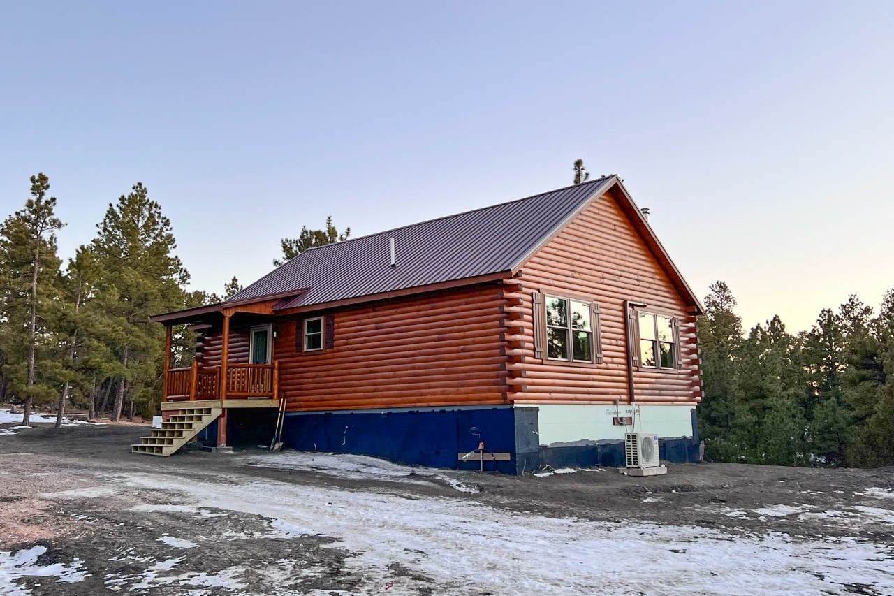 prefab cabin in Upton WY2