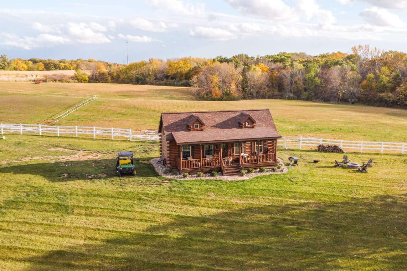 Stunning prefab hunting cabin