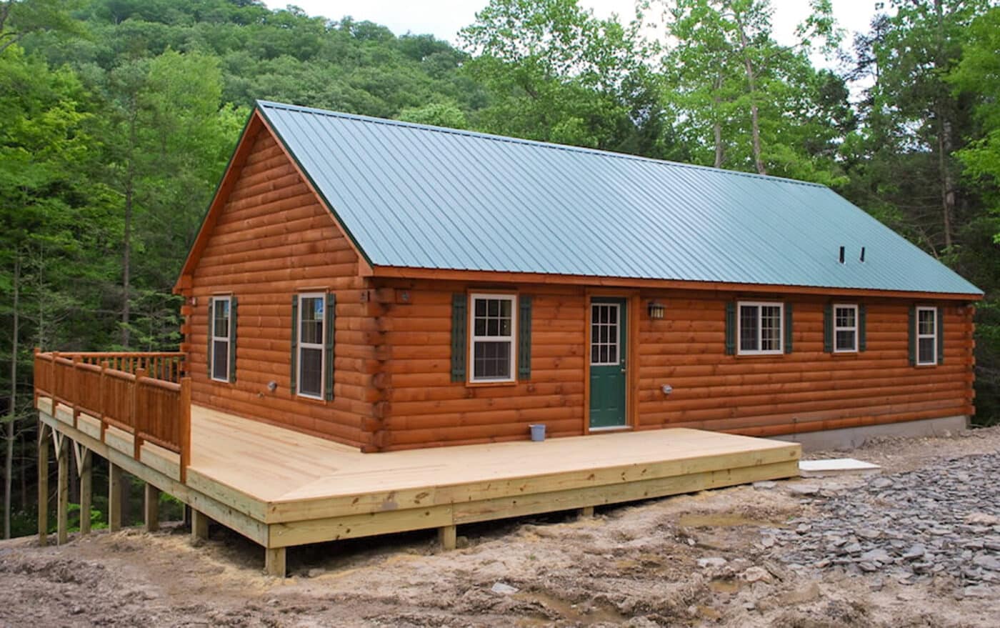 a log cabin model built by a prefab cabin builder for Tennessee